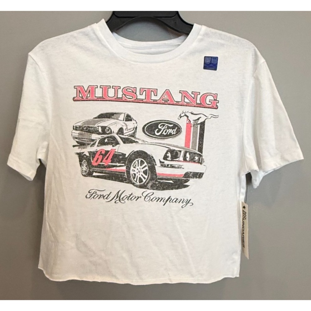 No Boundaries Ford Mustang Crop Tee XXS 00 White Graphic Retro Car Y2K